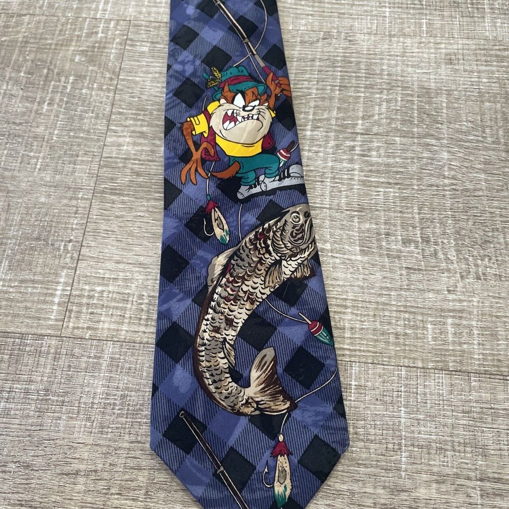 Looney Tunes Mania Tie Artsy Taz Bugs Bunny Fishing 57.5" 1995 Blue Brown